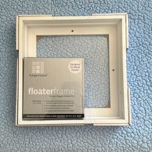 Floater frame for 8x8